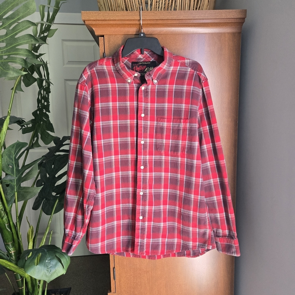 Old Navy Men's Red Plaid Button-Down Flannel